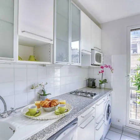 Lovely Nest - Le Marais Apartment *